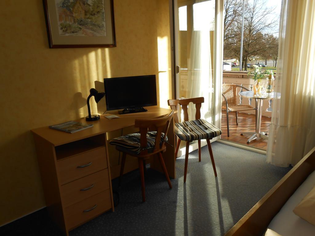 Landgasthof Schutzen Hotel Tengen Екстериор снимка