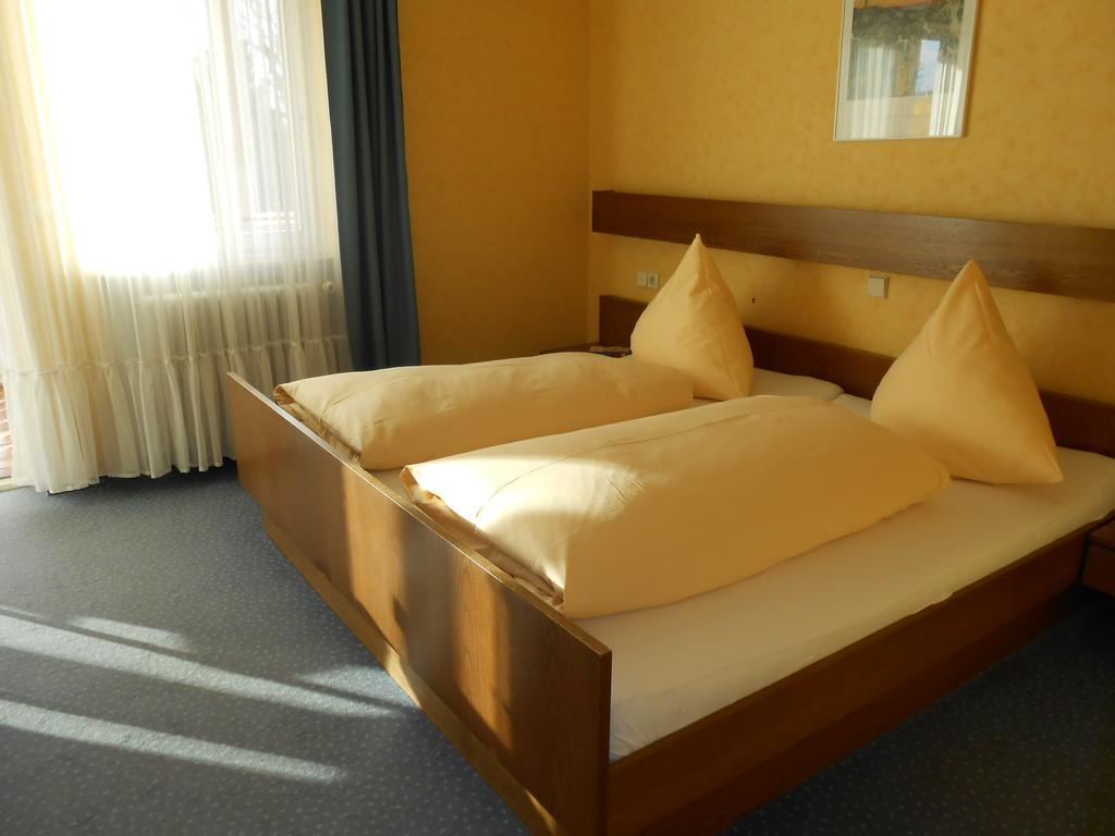 Landgasthof Schutzen Hotel Tengen Екстериор снимка