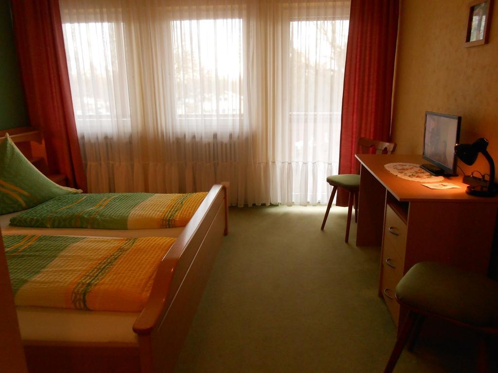 Landgasthof Schutzen Hotel Tengen Екстериор снимка