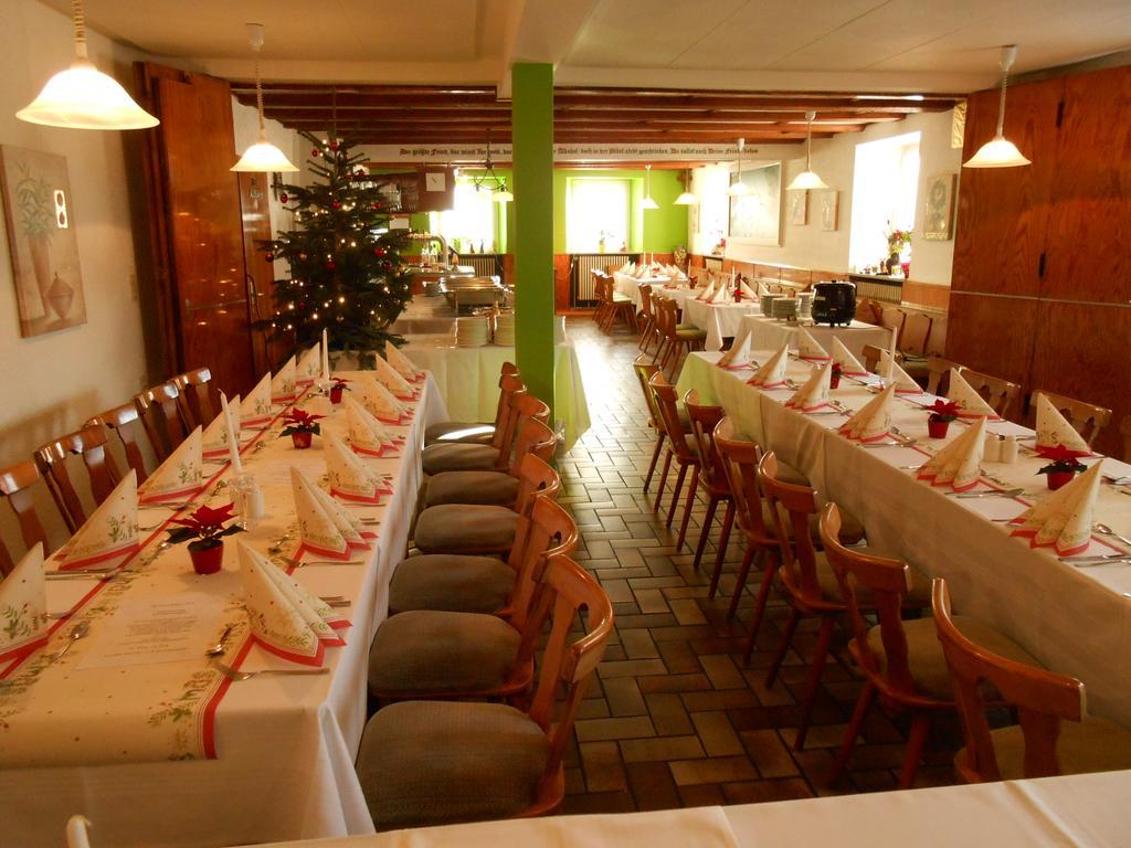Landgasthof Schutzen Hotel Tengen Екстериор снимка