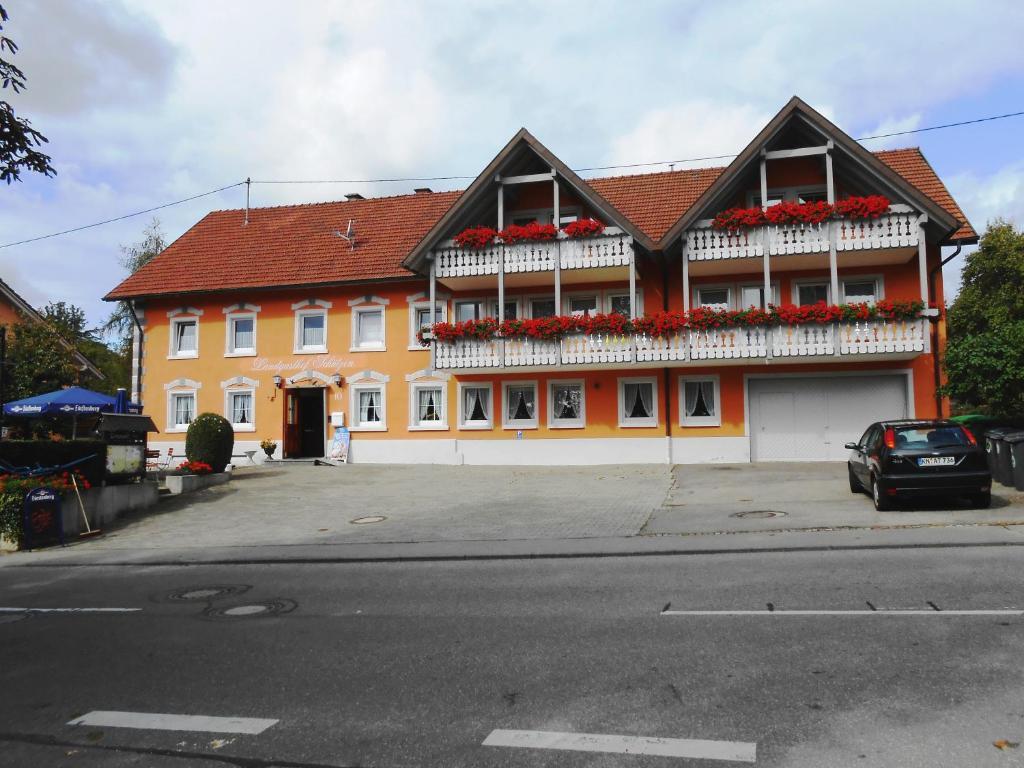 Landgasthof Schutzen Hotel Tengen Екстериор снимка