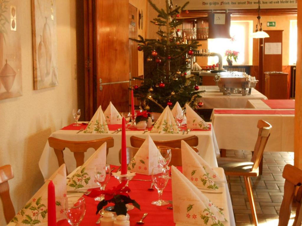 Landgasthof Schutzen Hotel Tengen Екстериор снимка