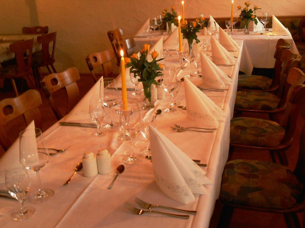 Landgasthof Schutzen Hotel Tengen Екстериор снимка